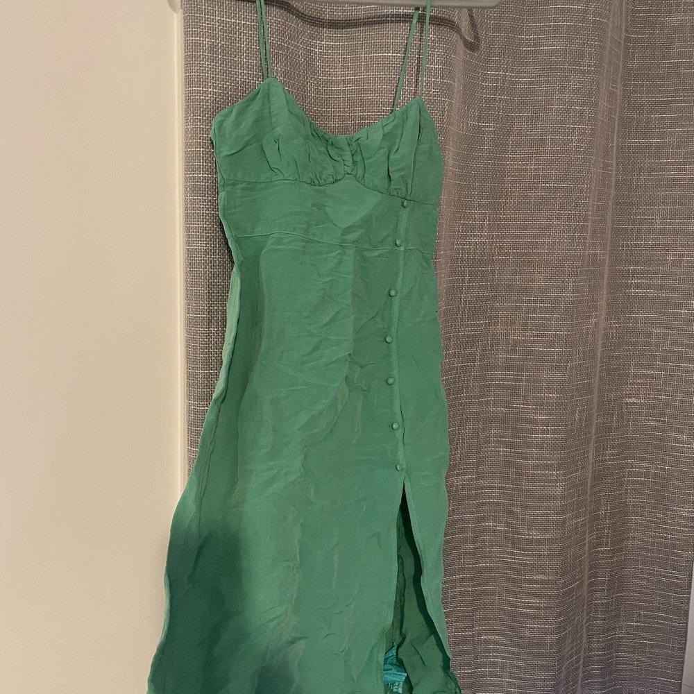 NEW / Never worn green linen Zara dress! Size S!